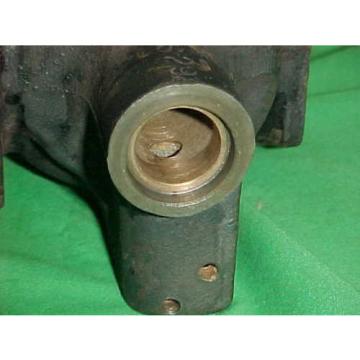 Maytag Multi Motor Twin Cylinder Model 72  GOOD Bearings &amp; Crankcase S-298