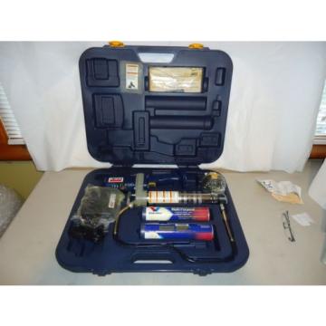 LINCOLN POWERLUBER BATTERY POWERED GREASE GUN MODEL 1200