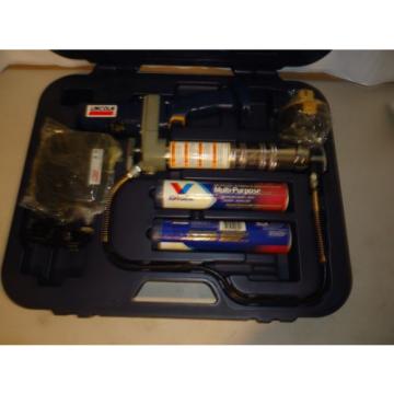 LINCOLN POWERLUBER BATTERY POWERED GREASE GUN MODEL 1200