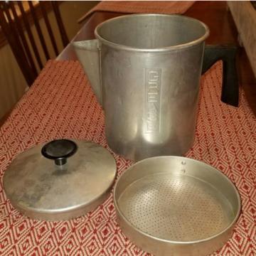 Vintage Foley Aluminum &amp; Bakelite Grease Can With Strainer~ Coffee Pot Shaped